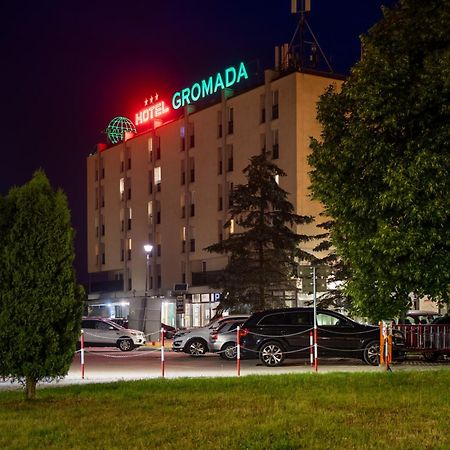 Hotel Gromada Ломжа Экстерьер фото