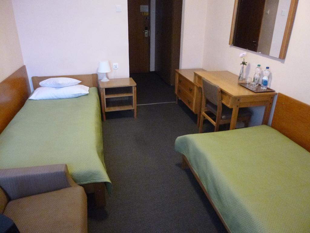 Hotel Gromada Ломжа Экстерьер фото