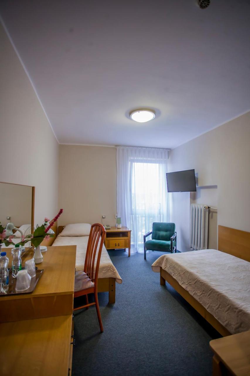 Hotel Gromada Ломжа Экстерьер фото