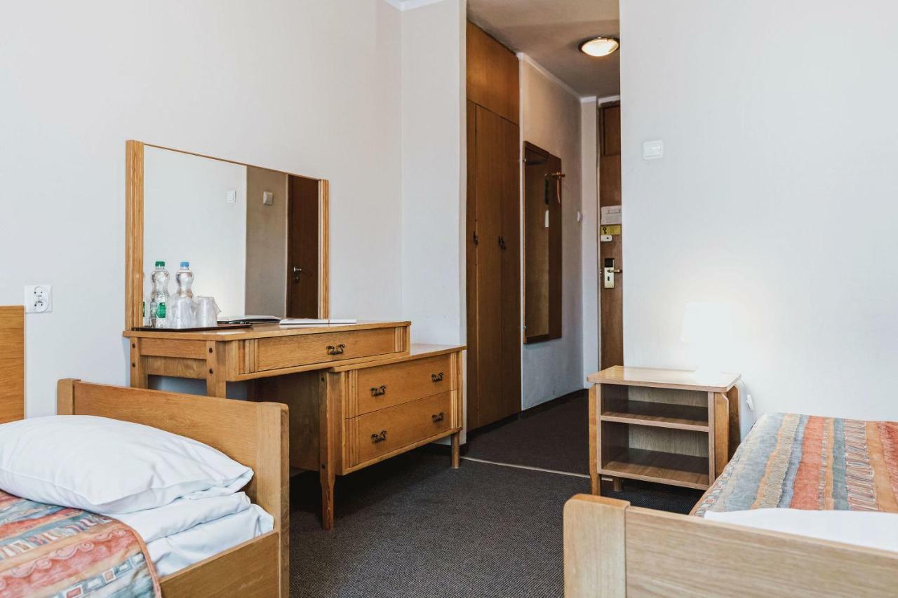 Hotel Gromada Ломжа Экстерьер фото
